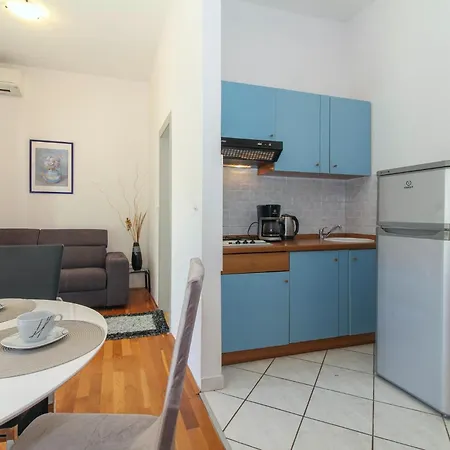 Aida In * Istrien 招待所