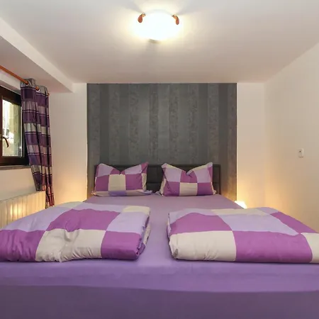 Aida In * Istrien 波雷奇