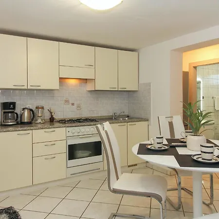 Aida In * Istrien ゲストハウス 3*