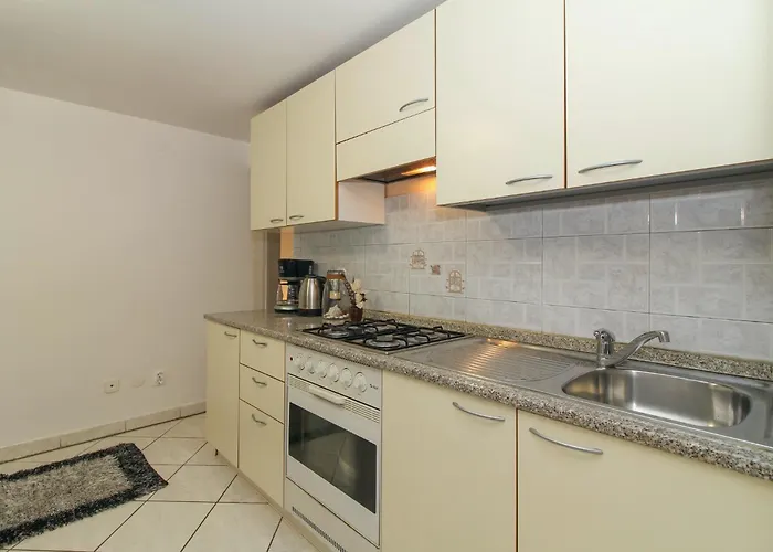 Aida In * Istrien Пореч