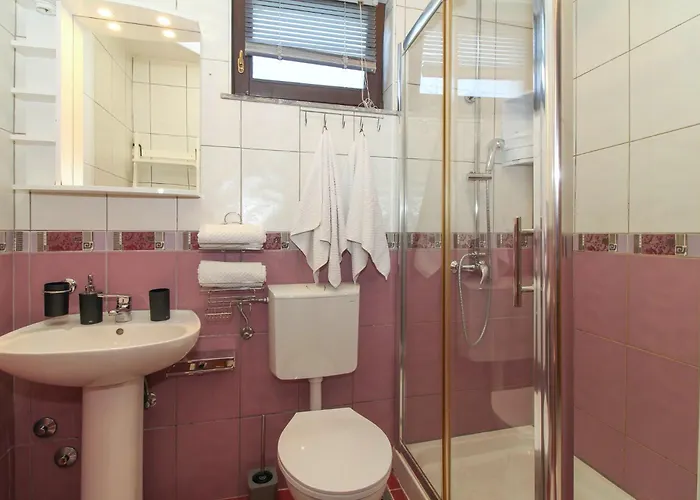 Aida In * Istrien Пореч