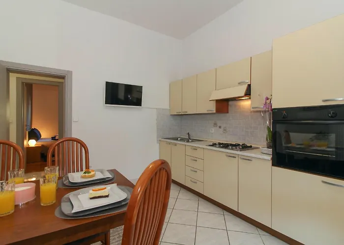 Aida In * Istrien Гостьовий будинок