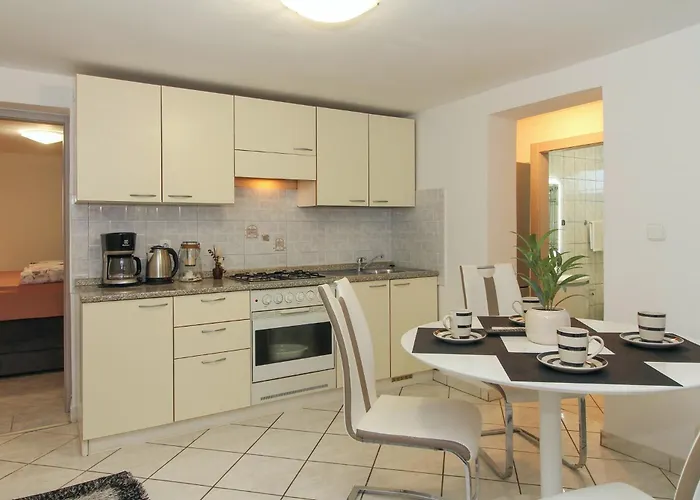 Aida In * Istrien Гостьовий будинок 3*