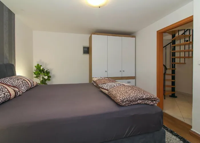 Aida In * Istrien Konukevi